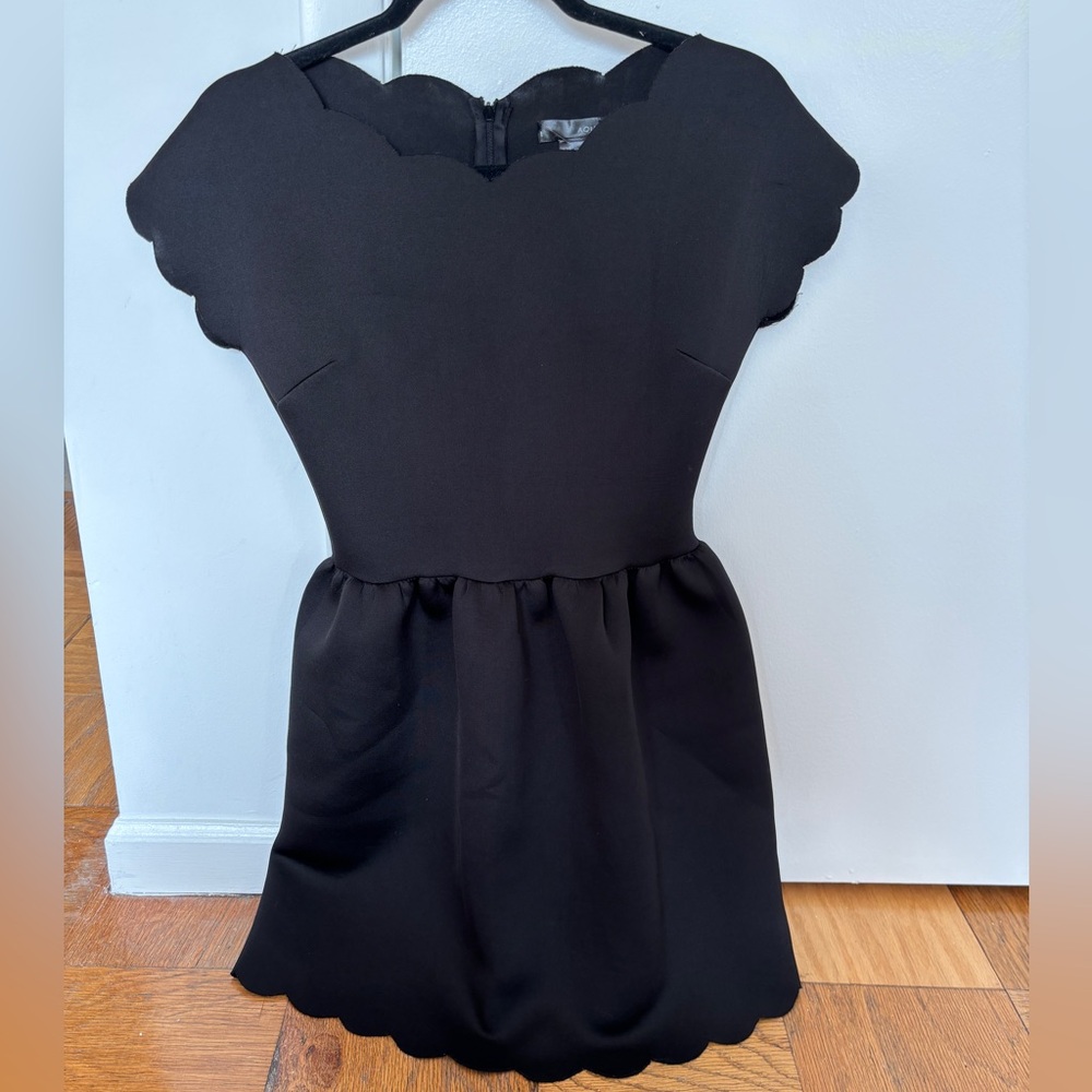 NWOT AQUA black scalloped dress